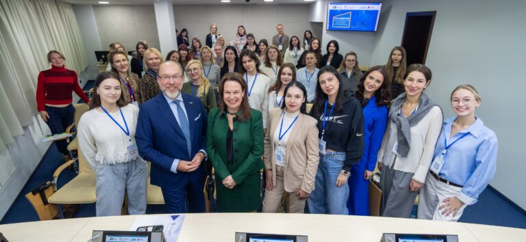 У Києві відбулось відкриття Академії нових можливостей для молодих підприємниць