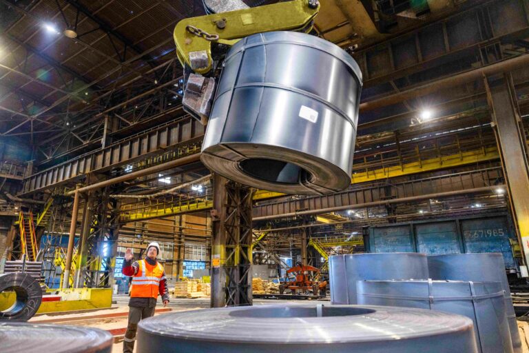 Запоріжсталь відвантажив перші партії прокату на трубний завод Метінвесту в Румунії