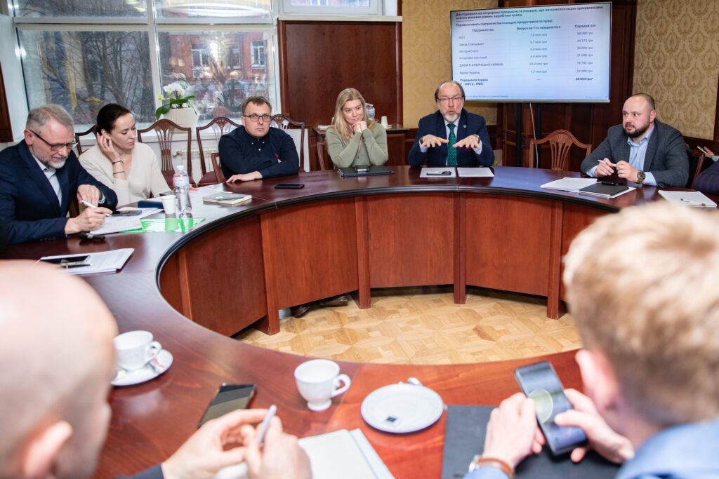 Трудові ресурси та людський капітал України: у пошуку рішення